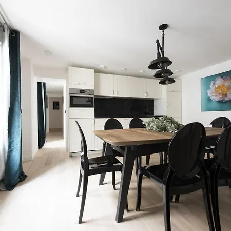 Voyageur Sans Bagage * פריז