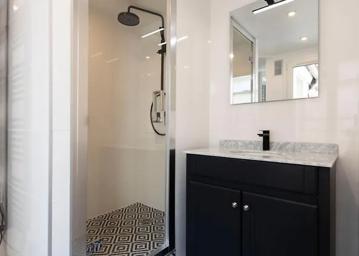 Voyageur Sans Bagage פריז