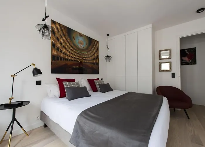 Voyageur Sans Bagage * פריז